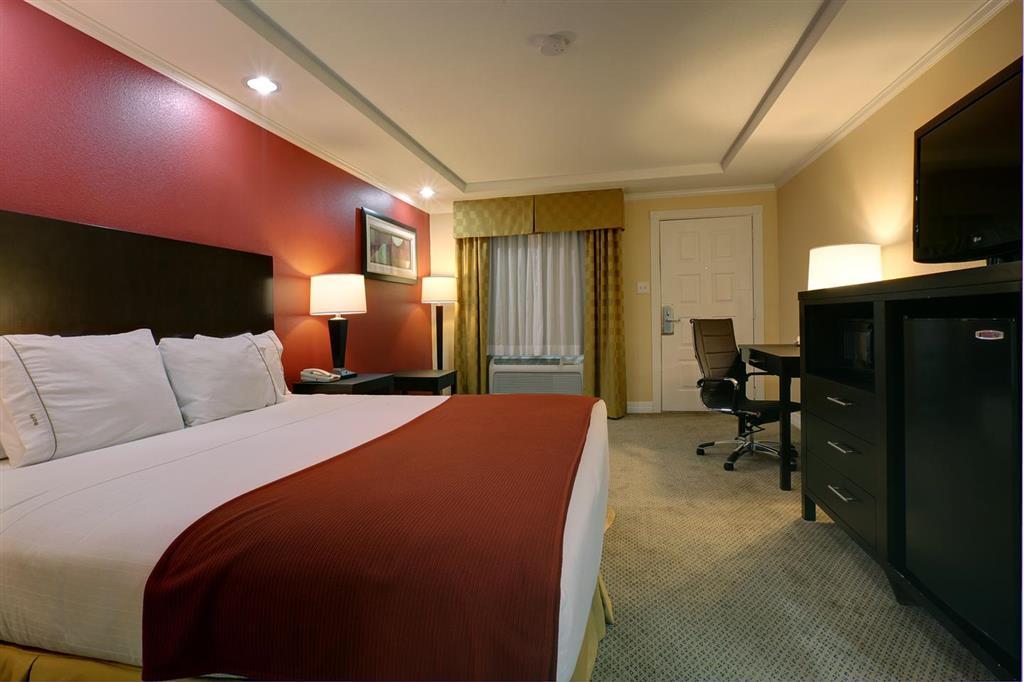 Americas Best Value Inn Angleton Room photo