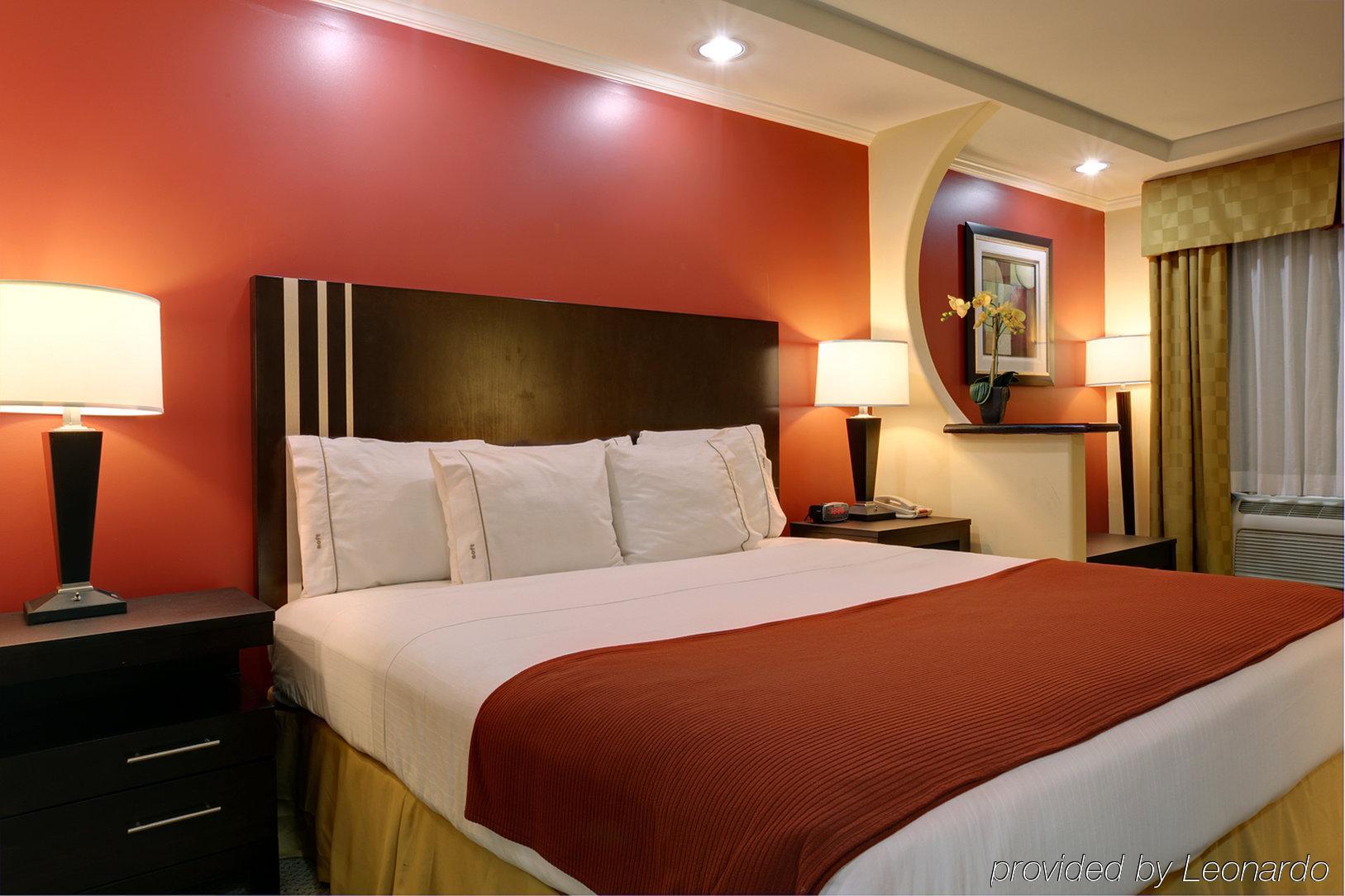 Americas Best Value Inn Angleton Room photo